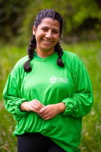 Julia Souza, assistente de governança e articulações